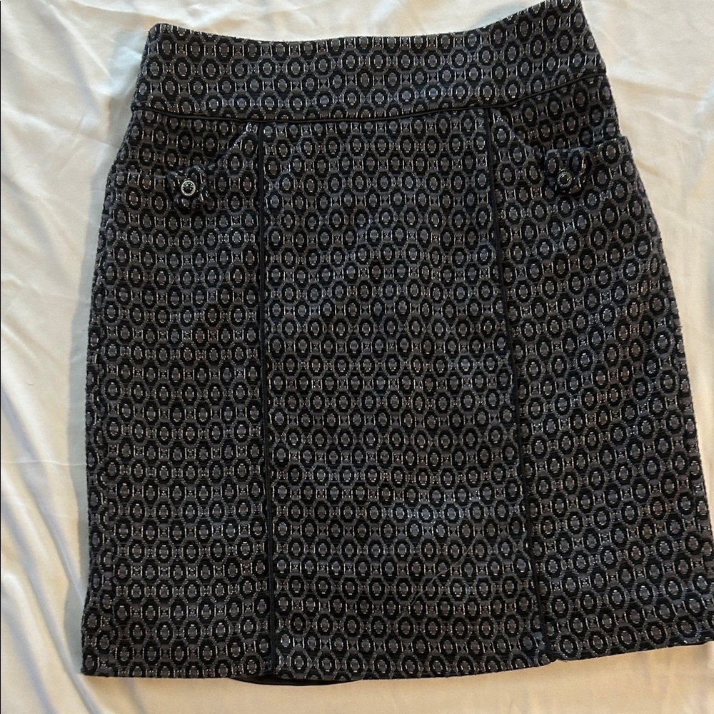 Women's Black and Gray A-Line Patterned Skirt